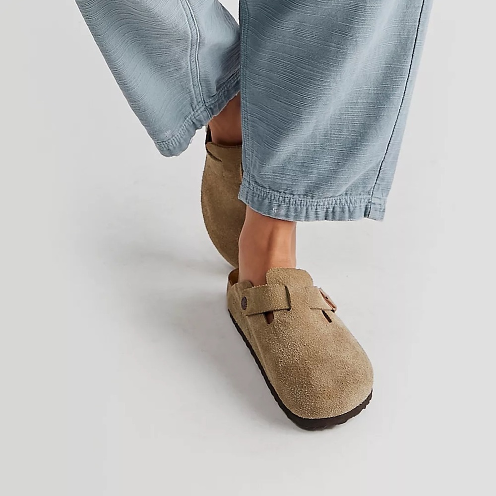 Boston Soft Footbed Birkenstock in Taupe US 6/EU 37